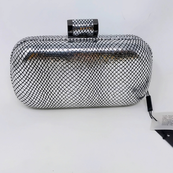 Halston Heritage Metallic Vapor Stingray Evening Crossbody Clutch - Picture 8 of 9